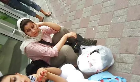 این یک مورد جالب است-دو عکس سکسی جدید خارجی گوش در clit متورم!
